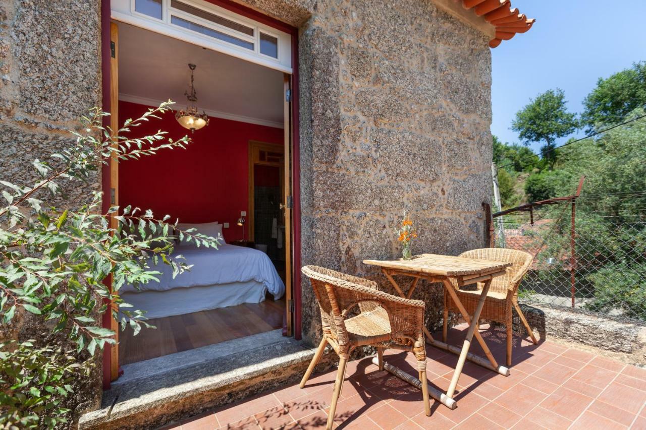 Casa Do Eido - Sustainable Living & Nature Experiences Geres Exterior photo