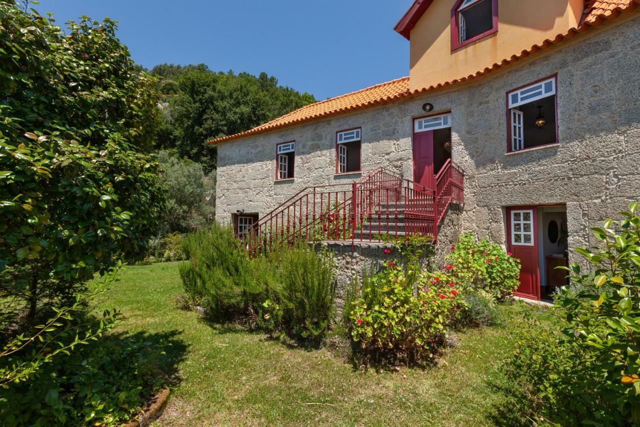 Casa Do Eido - Sustainable Living & Nature Experiences Geres Exterior photo